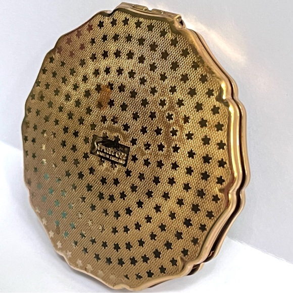 1950s VTG Stratton England Compact Mirror w/ Peacock + Flowers on Black Enamel - Picture 11 of 14